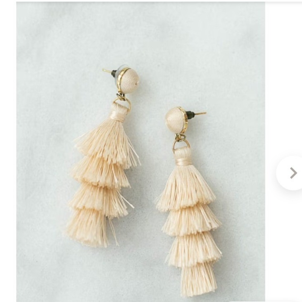 Joyfolie Cascade Earring Cream OS Tiered Tassel Dangle Earrings NEW $60